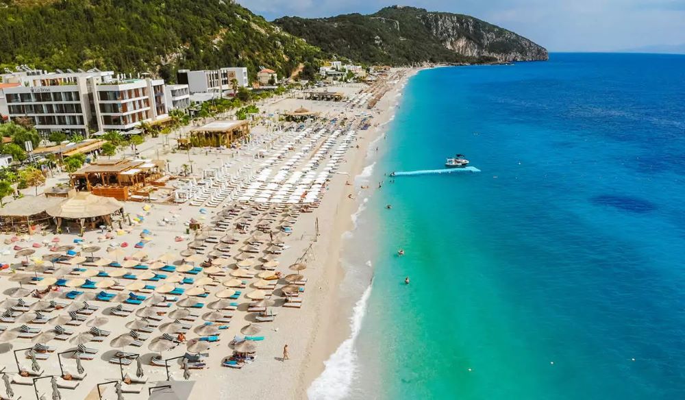 Stacionet e plazhit 2026, çfarë ndryshon për afatin dhe amendimet e kontratave